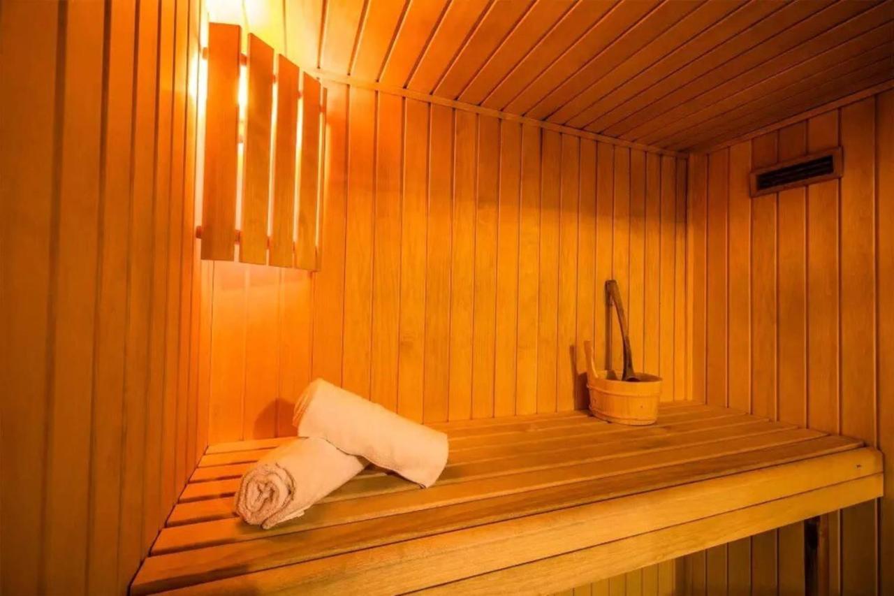 Chalet Moeki Acces Piscine Sauna Les Déserts Exteriör bild